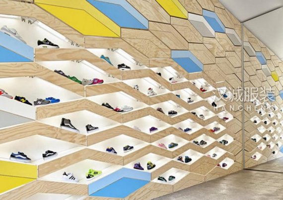 阿迪、UA紧逼 未来5年内中国运动品牌不容乐观
