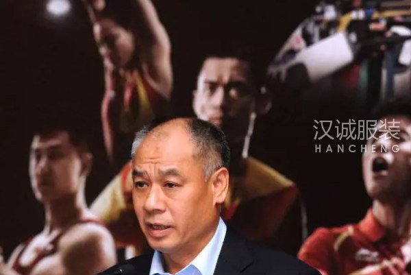李宁公司的新CEO会是谁 这次还会是一位外人吗?