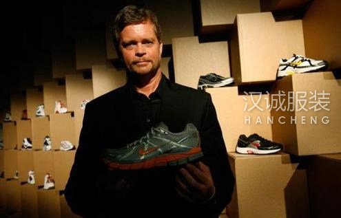 NIKE内部将重新洗牌 三大高管争相竞争CEO人选